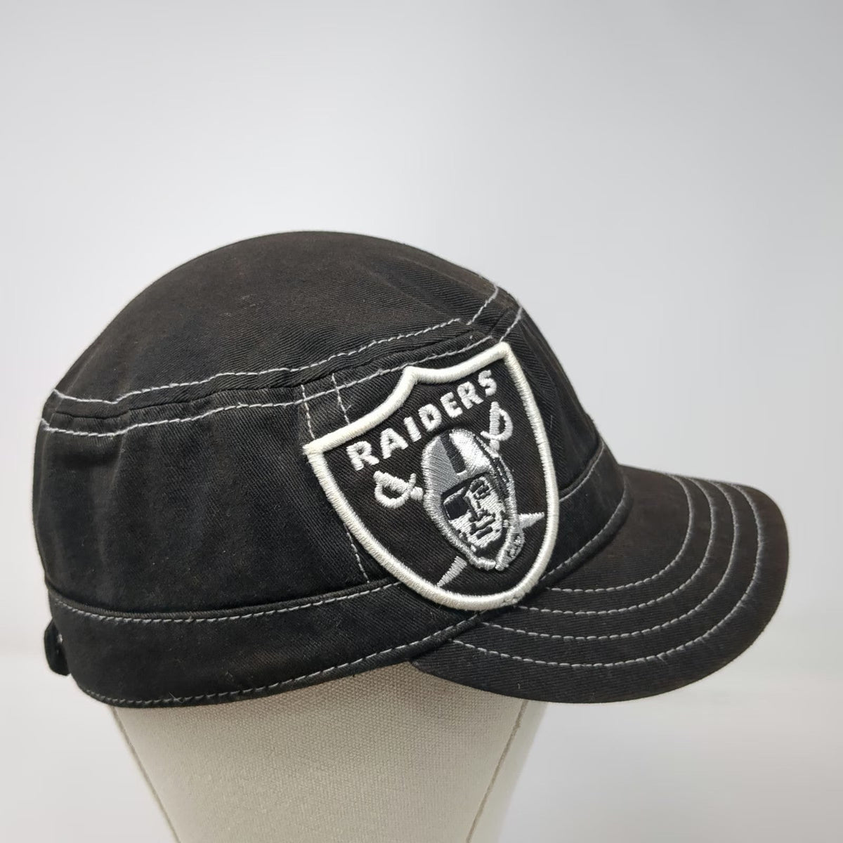 Las Vegas Raiders NFL New Era Army Cap Black Women's One Size Strapback Logo