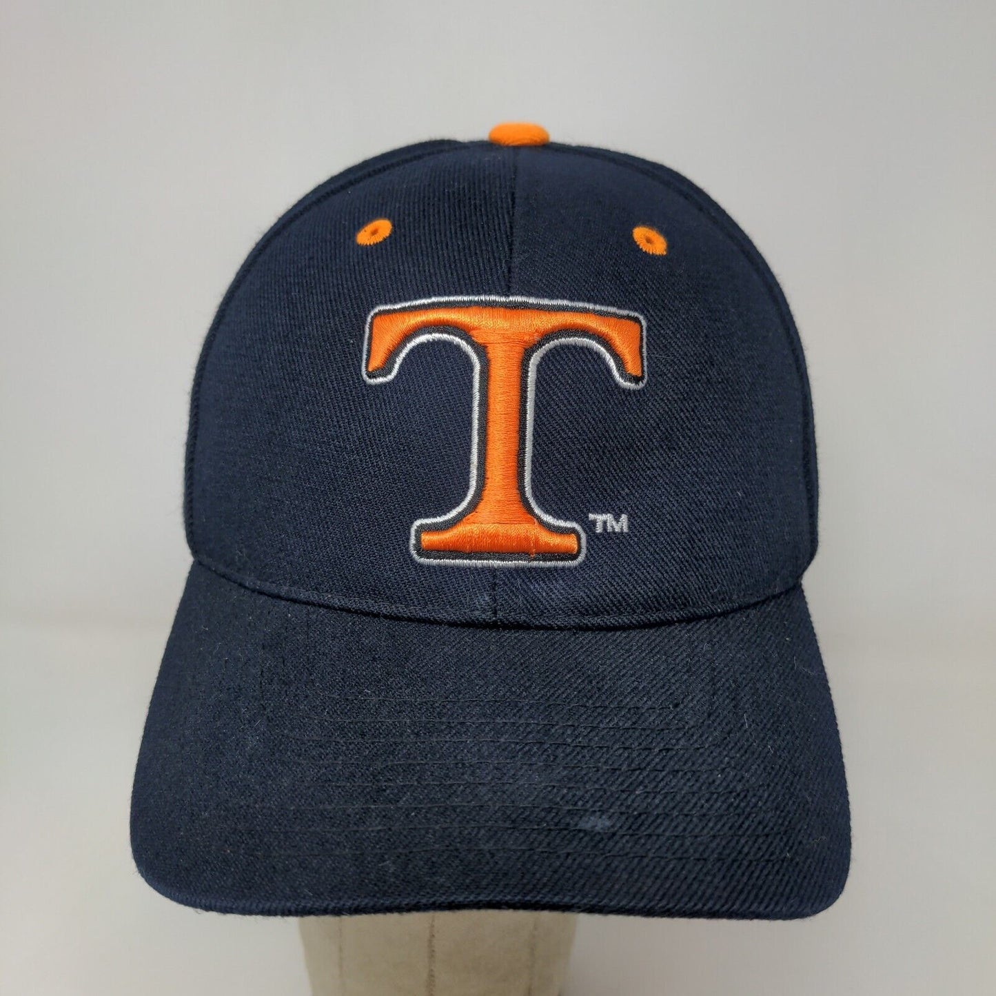 Top of the World Mens Fitted Hat Blue Size 7 3/8 Embroidered University of Texas