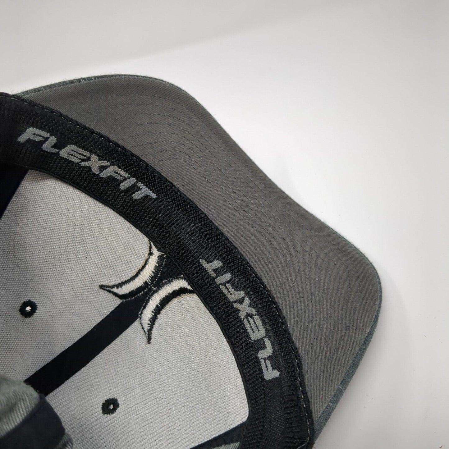 Hurley Fitted Hat Gray Small-Medium Embroidered Logo Flexfit Yupoong