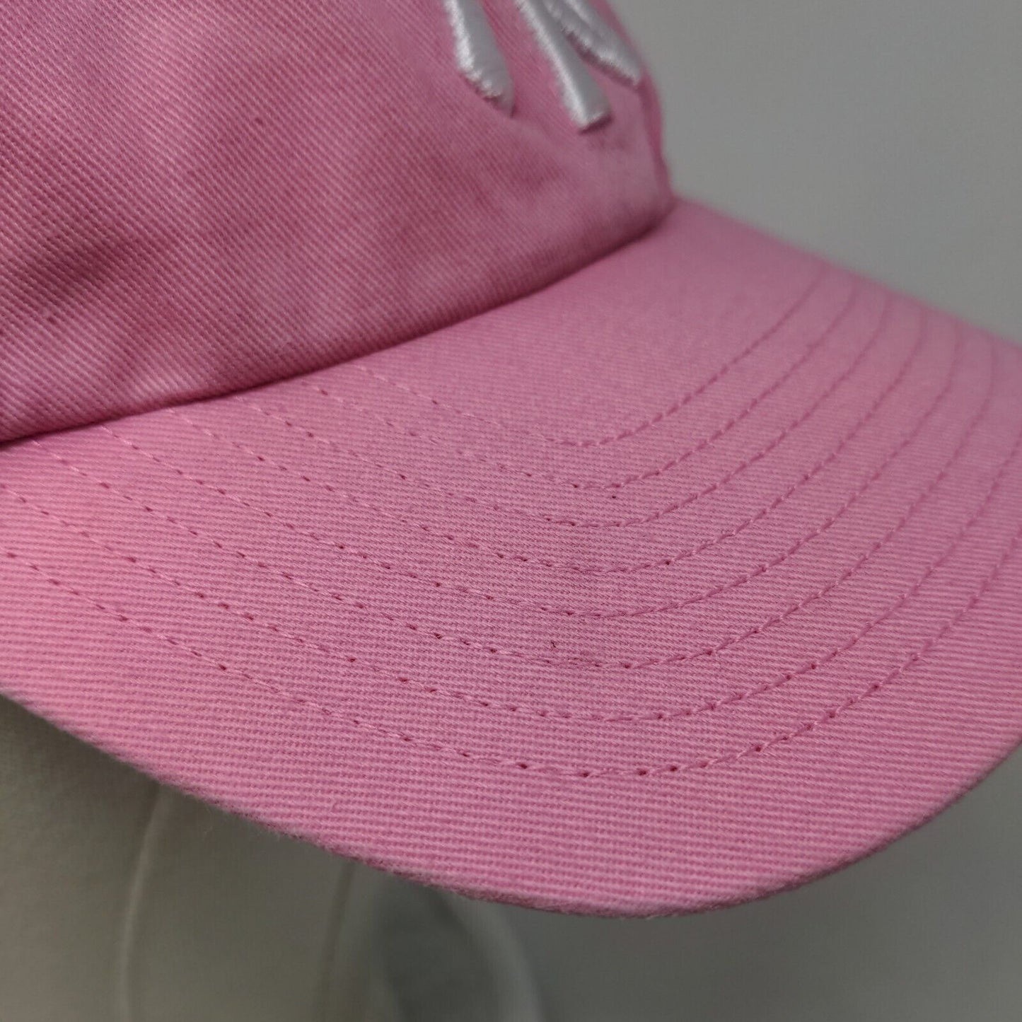 '47 Brand Women's Slideback Hat Pink OSFA Embroidered New York Yankees Logo