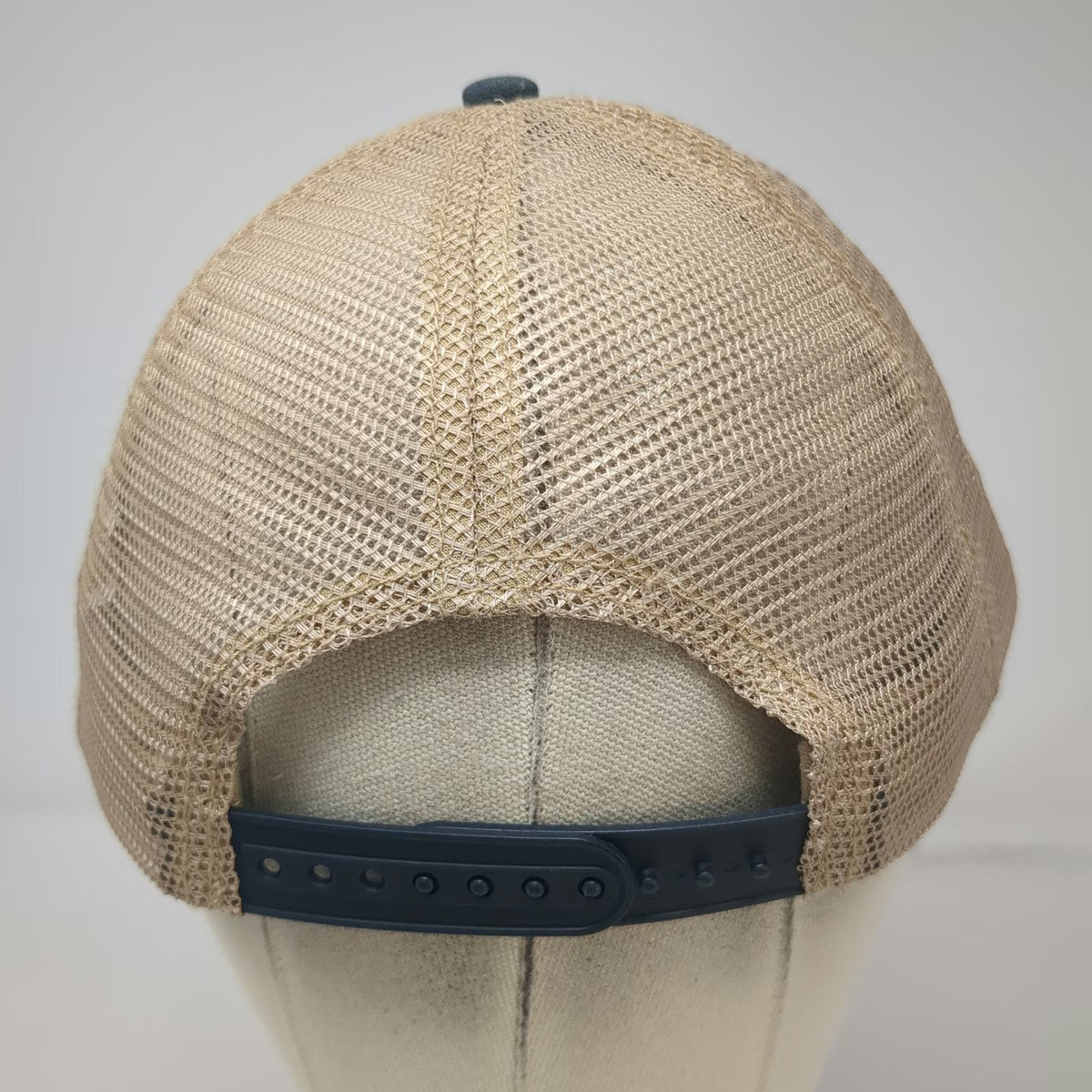 Techstyles Kauai Hawaii Trucker Hat Blue Beige OSFM Mesh Snapback Palm Trees Sun
