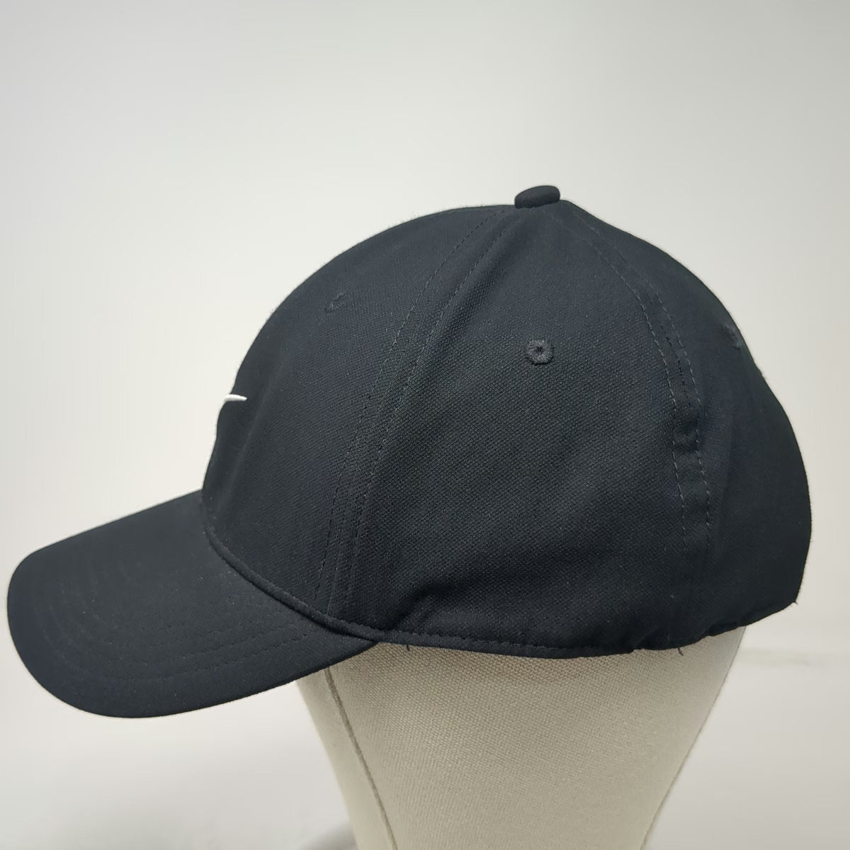 Nike Snapback Hat Black White Gray L Dri-FIT Swoosh 6 Panel Club Cap Athletic