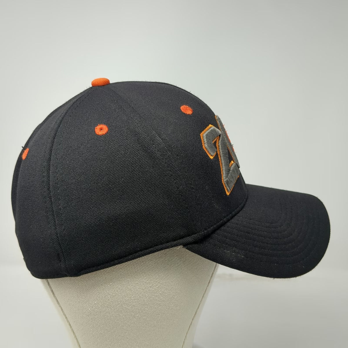 Idaho State Bengals NCAA The Game Cap Black Orange Gray Hat S Fitted QB Club 28
