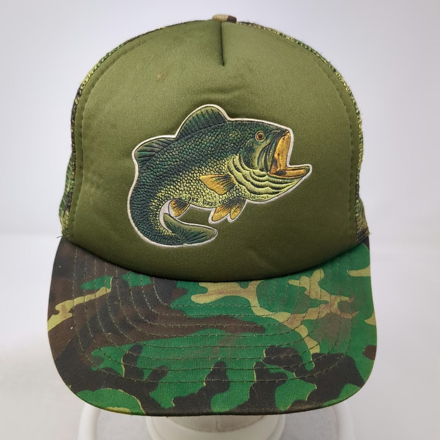 San Sun Trucker Hat Green One Size Bass Fish Camo Mesh Snapback Hunting