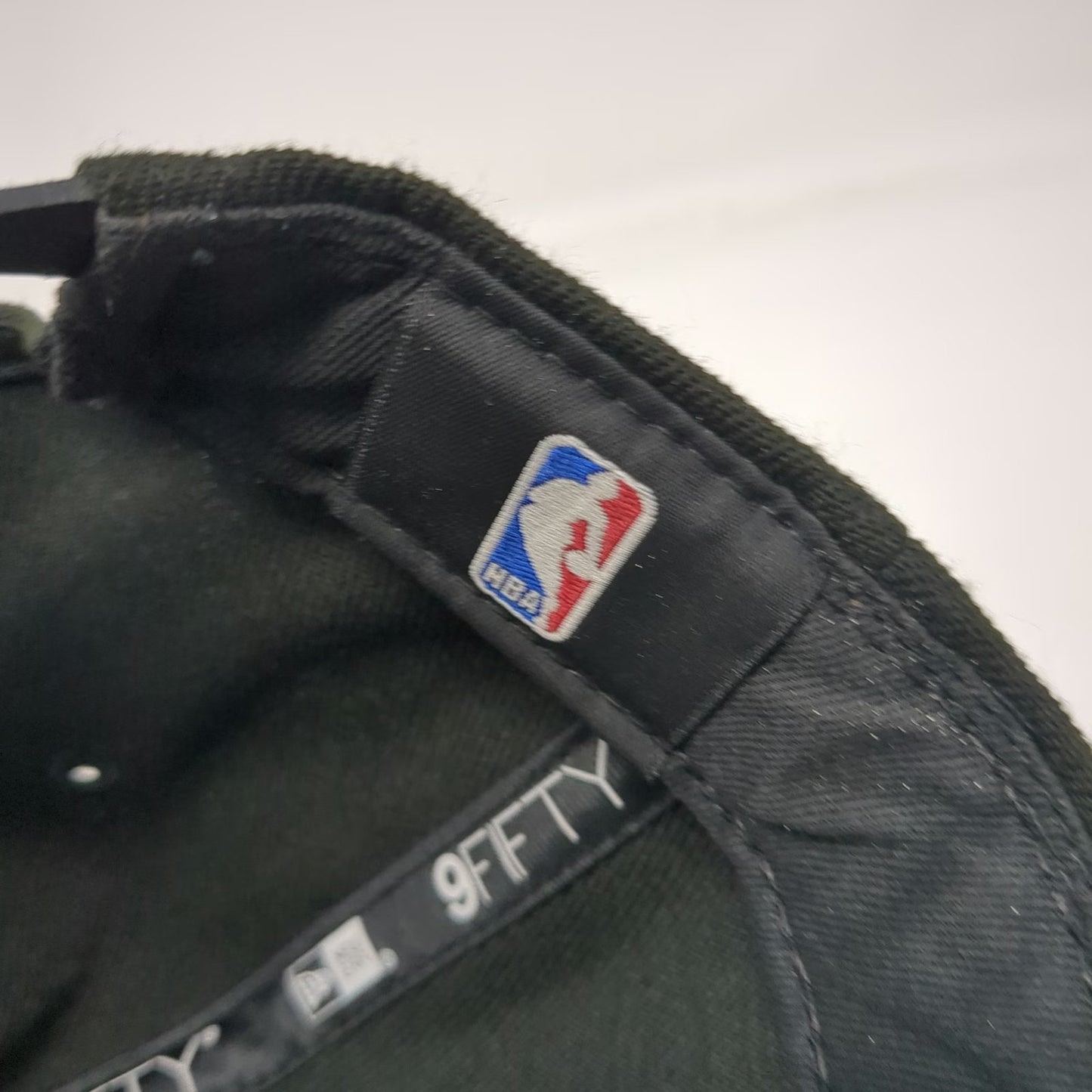 Brooklyn Nets NBA New Era Snapback Black One Size Flat Brim Gray Underbrim Hat
