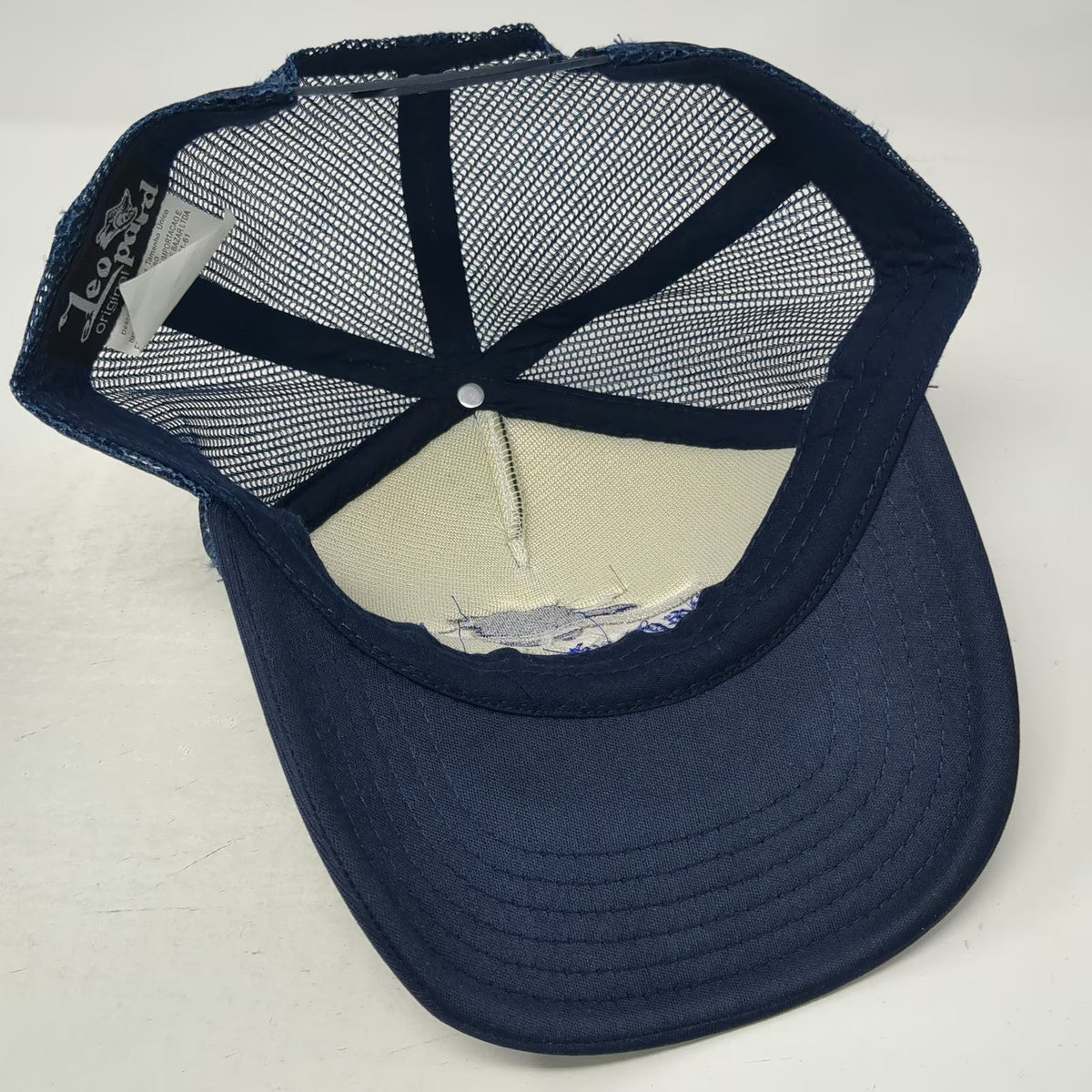 Leo Pard MG Imports Peas Automotivas Trucker Hat Blue One Size Mesh Snapback