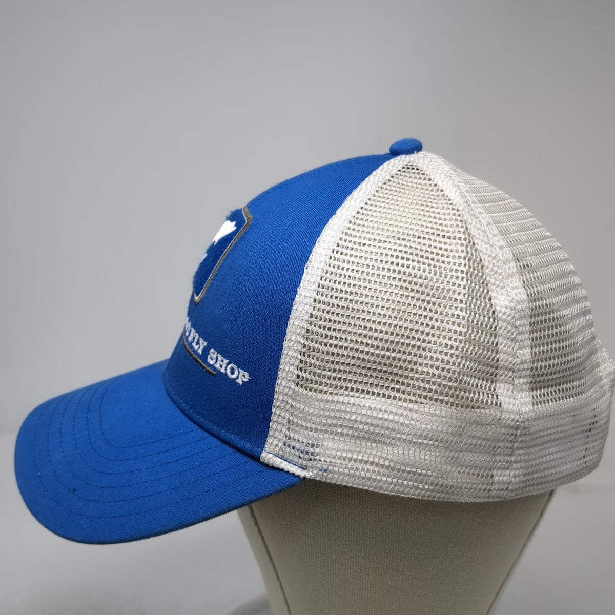 Simms Trucker Hat Blue White OSFM Tres Pescados Fly Shop Mesh Fishing Snapback
