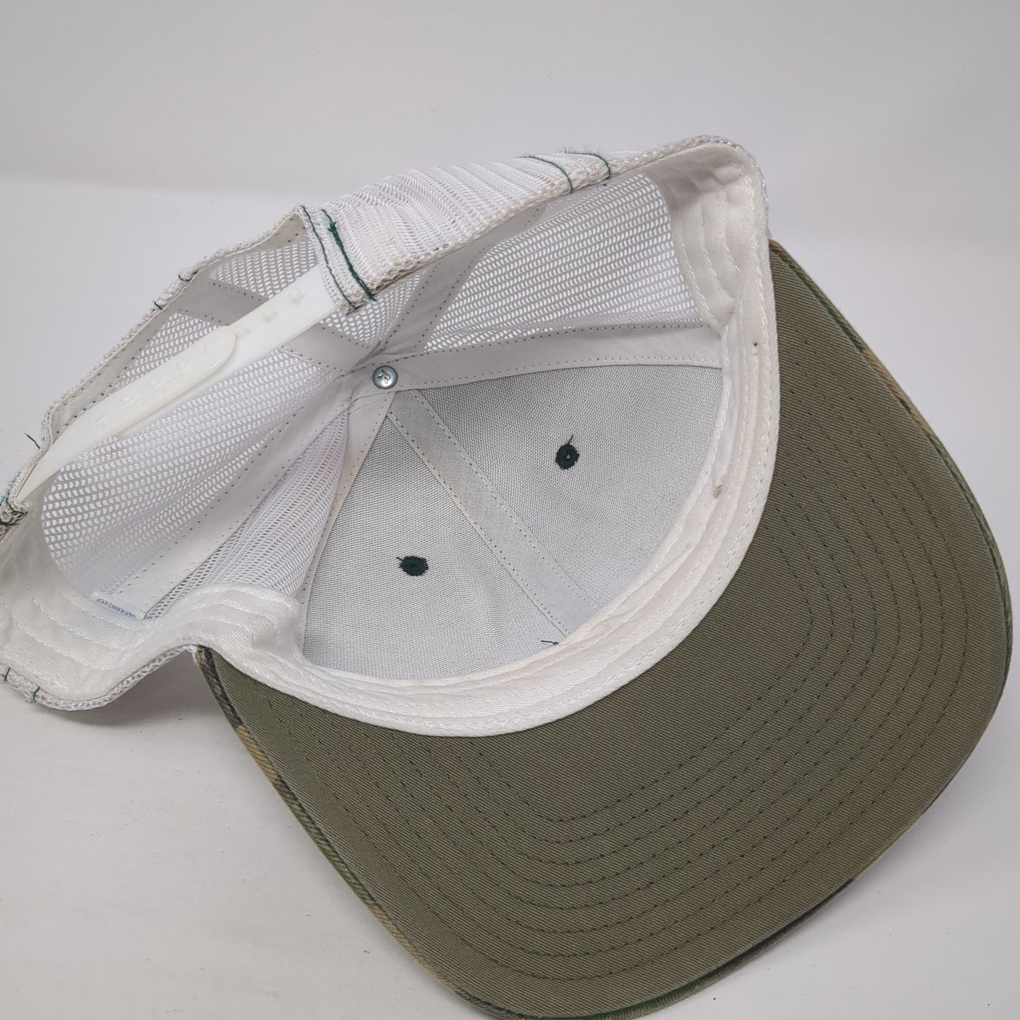 Fisheye Sportfishing Snapback Trucker Hat Multicolor OS Mesh Back Richardson