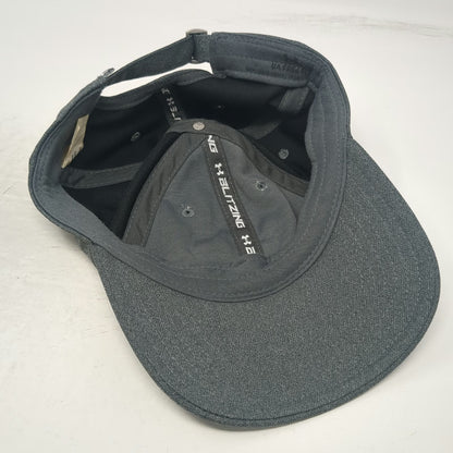 Under Armour Baseball Cap Gray OSFM American Flag Logo Blitzing Hat Strapback