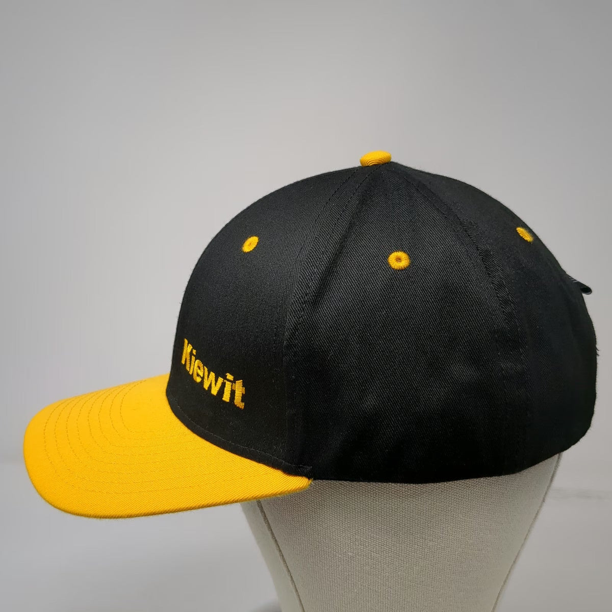 CapAmerica Snapback Hat Black Yellow One Size Flat Brim Kiewit Logo 6 Panel