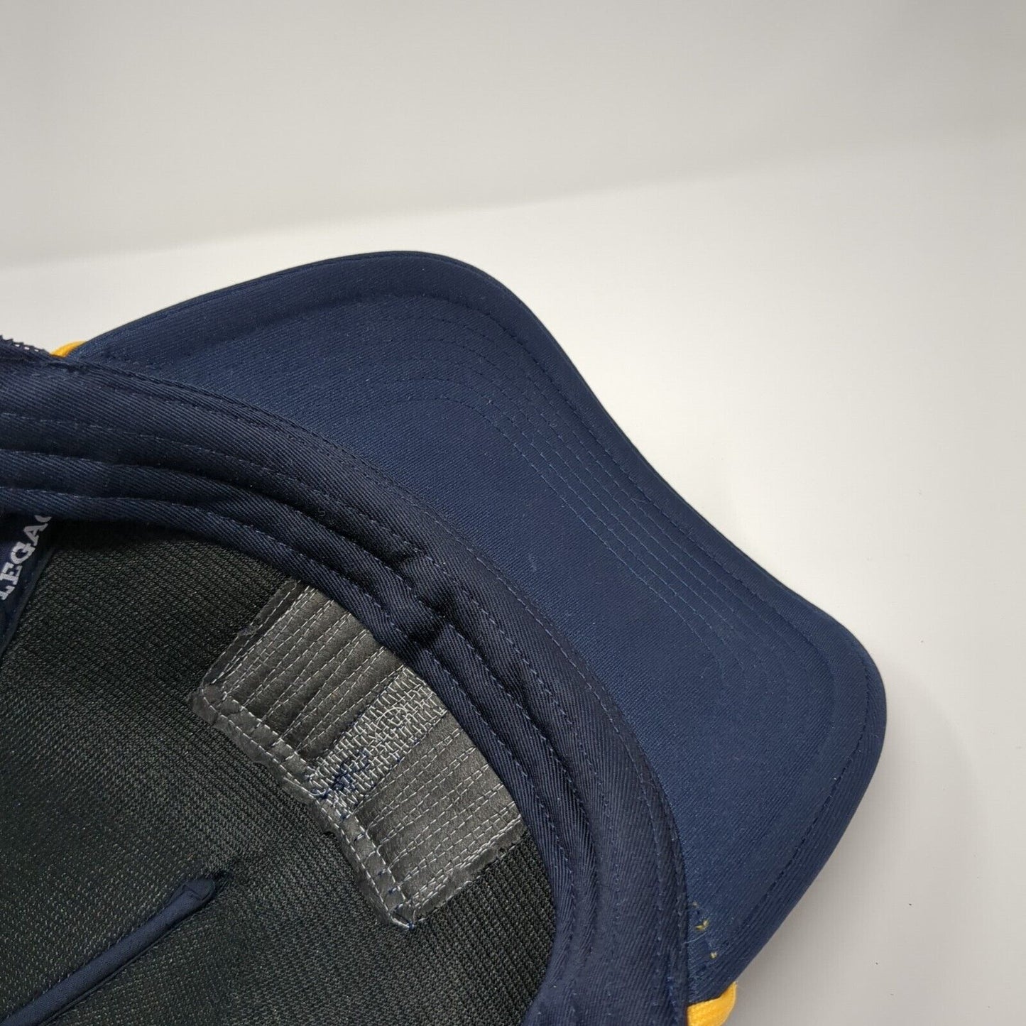 Young Life Washington Family Ranch Snapback Trucker Hat Blue OS Mesh Rope Legacy