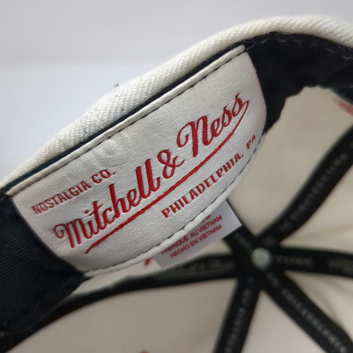 Mitchell & Ness Philadelphia 76ers NBA Snapback Hat White Red Blue One Size