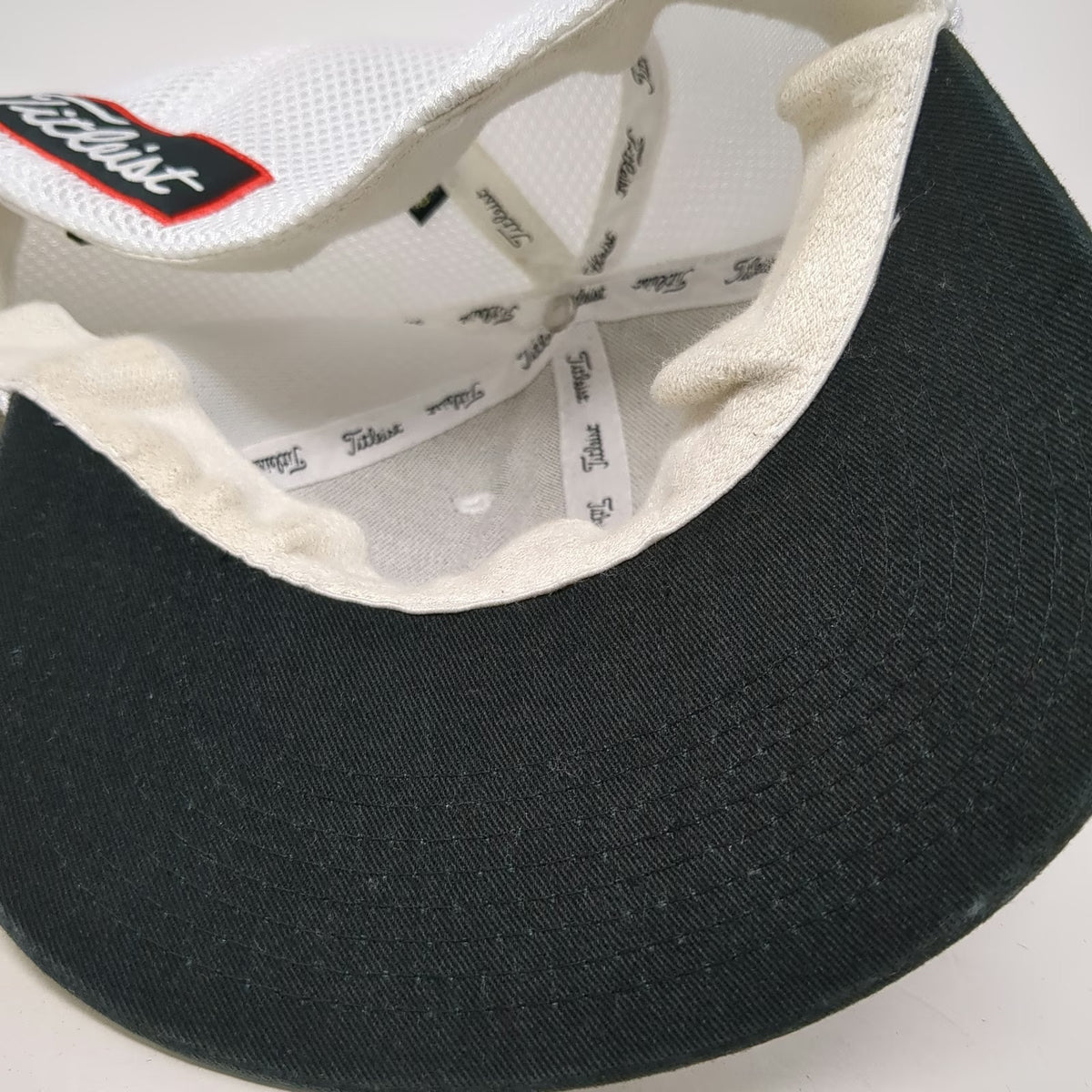 Titleist Baseball Cap White XL Pro V1 FootJoy Mesh Back Fitted Hat New Era