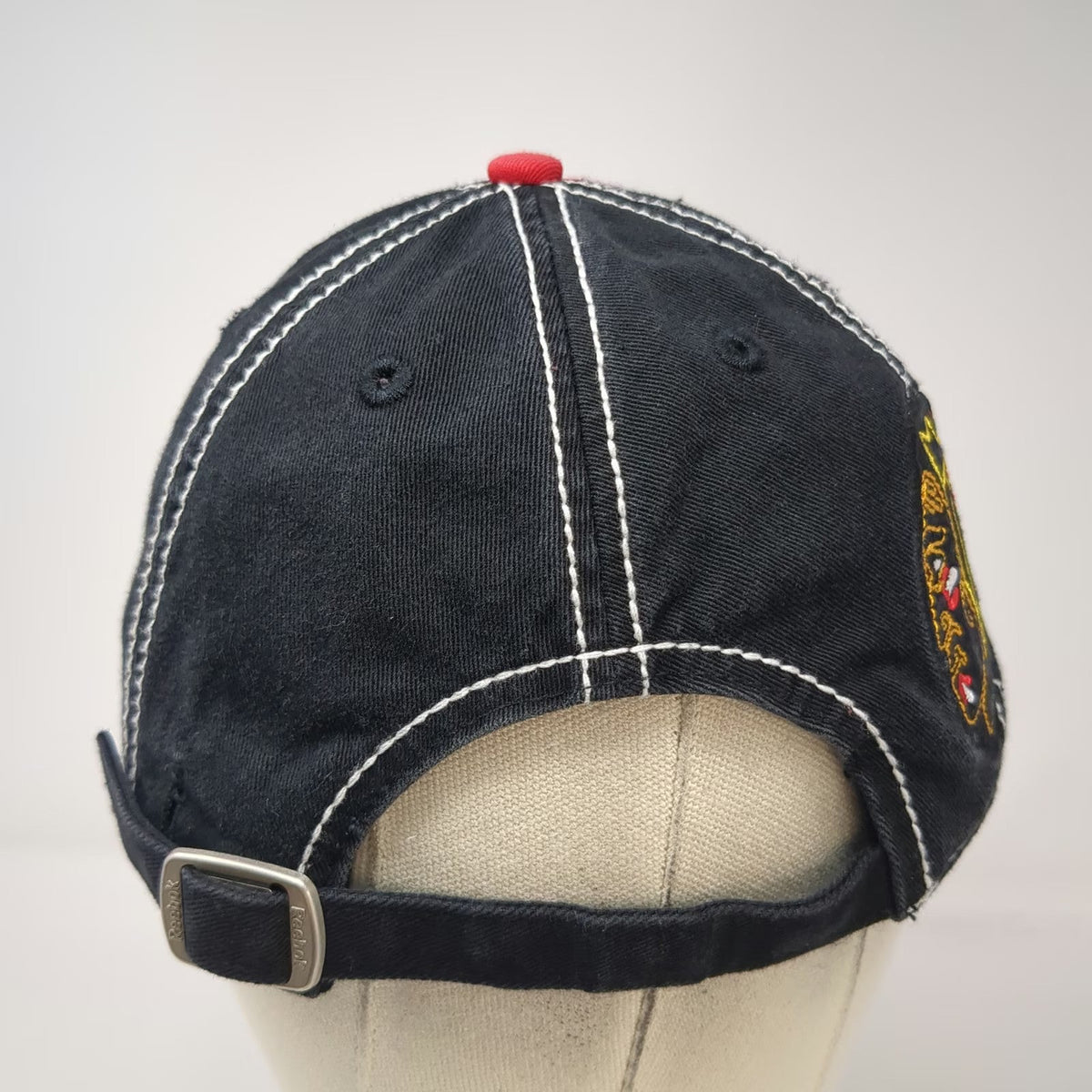 Chicago Blackhawks NHL Reebok Red Black One Size Cap Slideback Contrast Stitch