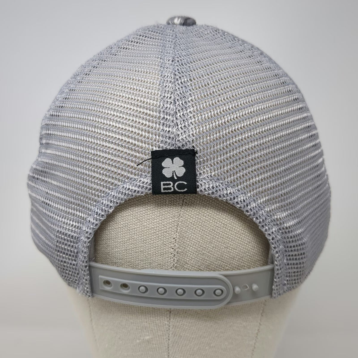 Black Clover Trucker Hat White Gray Palm Tree OSFM Clover Mesh Back Live Lucky