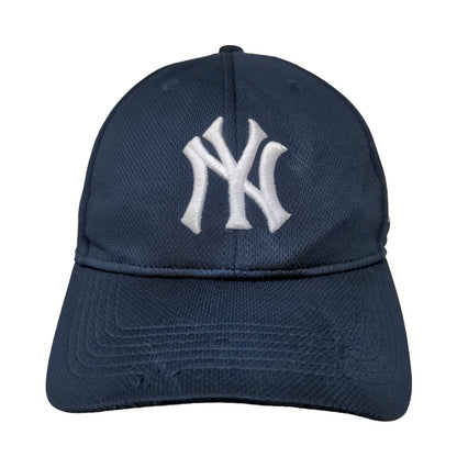 Team MLB Men's Strapback Hat Blue OSFM New York Yankees Embroidered Logo