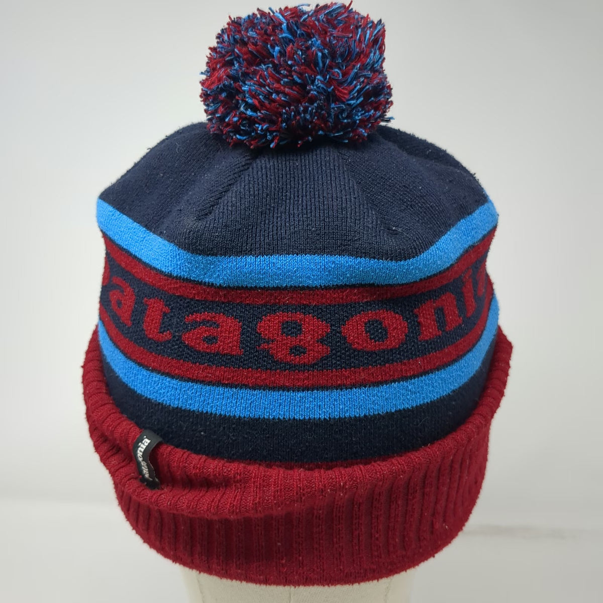 Patagonia Beanie Blue Red One Size Pom Pom Cuffed Striped Logo Winter Knit Hat