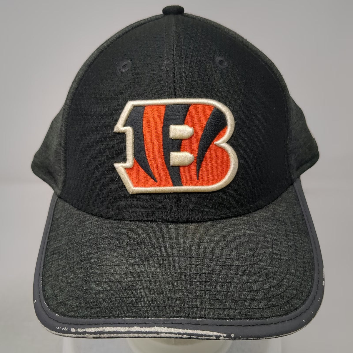 Cincinnati Bengals NFL New Era Cap Gray L Mesh Perforated Stretch Fit Hat