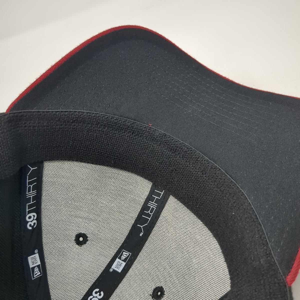 Arizona Diamondbacks MLB New Era Baseball Cap Black Red Size L 39THIRTY Hat