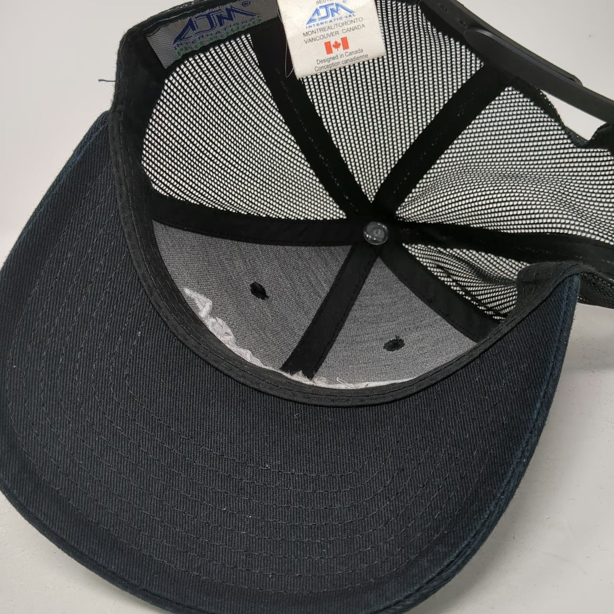 AJM International Garaga Trucker Hat Black One Size Mesh Back Snapback Logo Cap