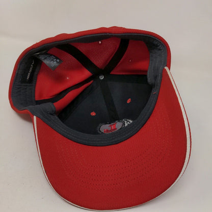 Nike Golf Men's Fitted Hat Red M-L Embroidered Yutes L Logo 100% Polyester