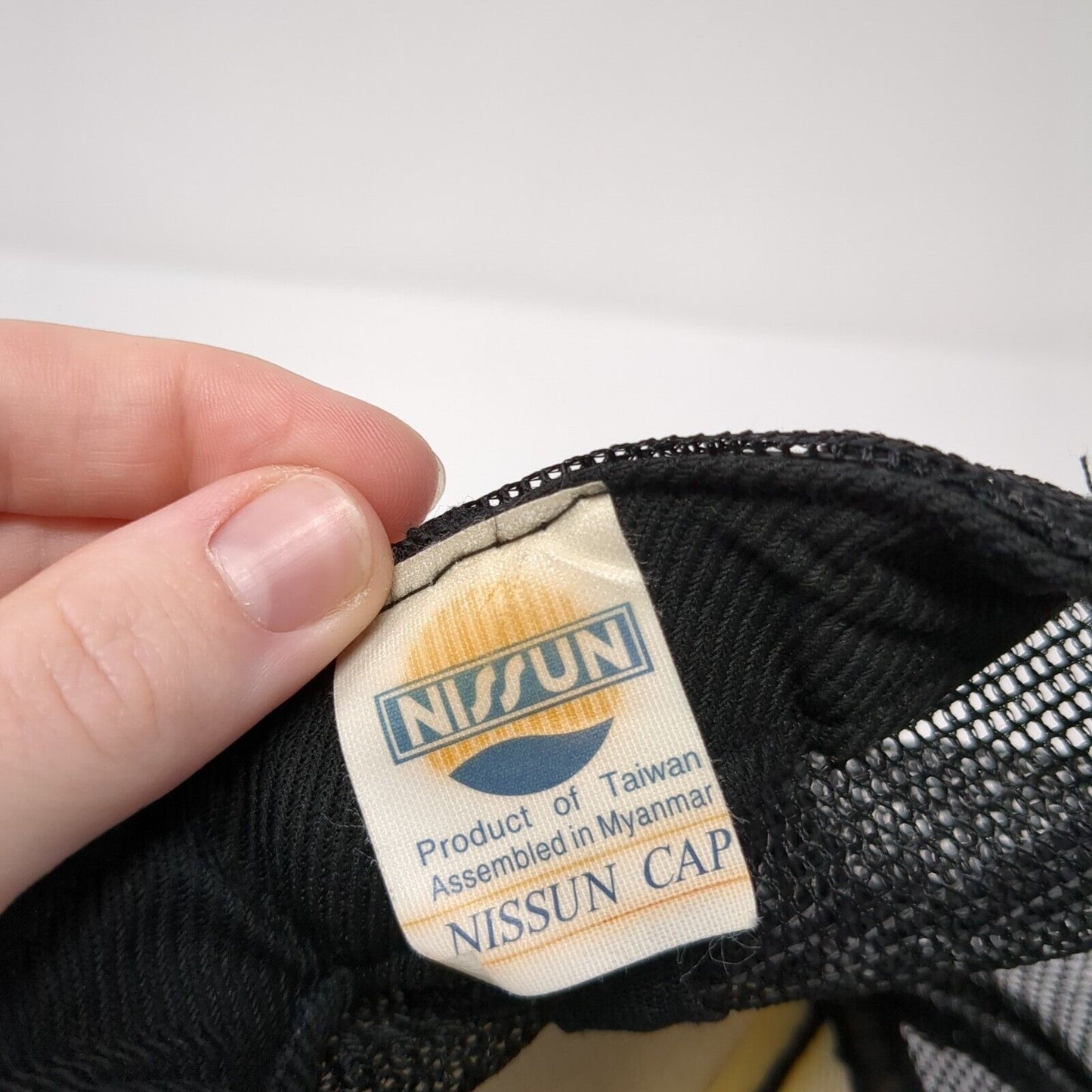 LA Los Angeles Snapback Trucker Hat Black OS Adjustable Mesh Back Rope Nissun