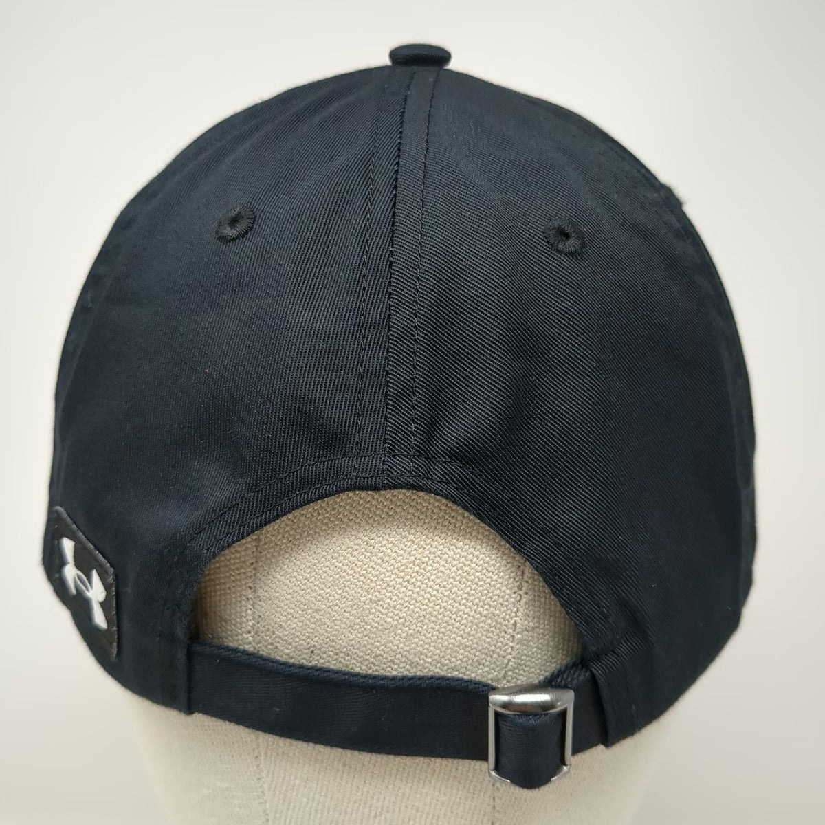Under Armour Baseball Cap Black One Size Darktrace Embroidered Slideback Hat