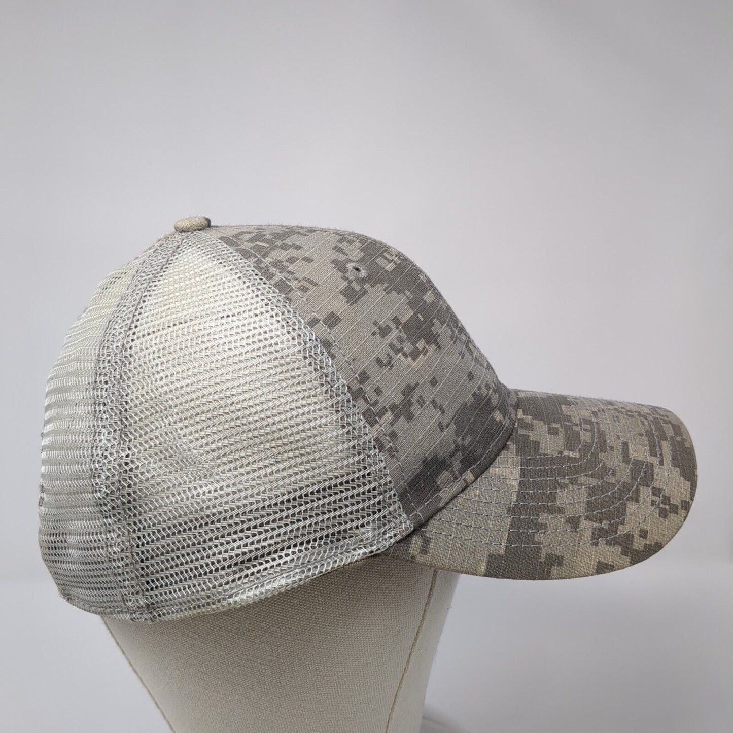 USA Flag Snapback Trucker Hat Camouflage One Size Adjustable Patriotic Mesh Back