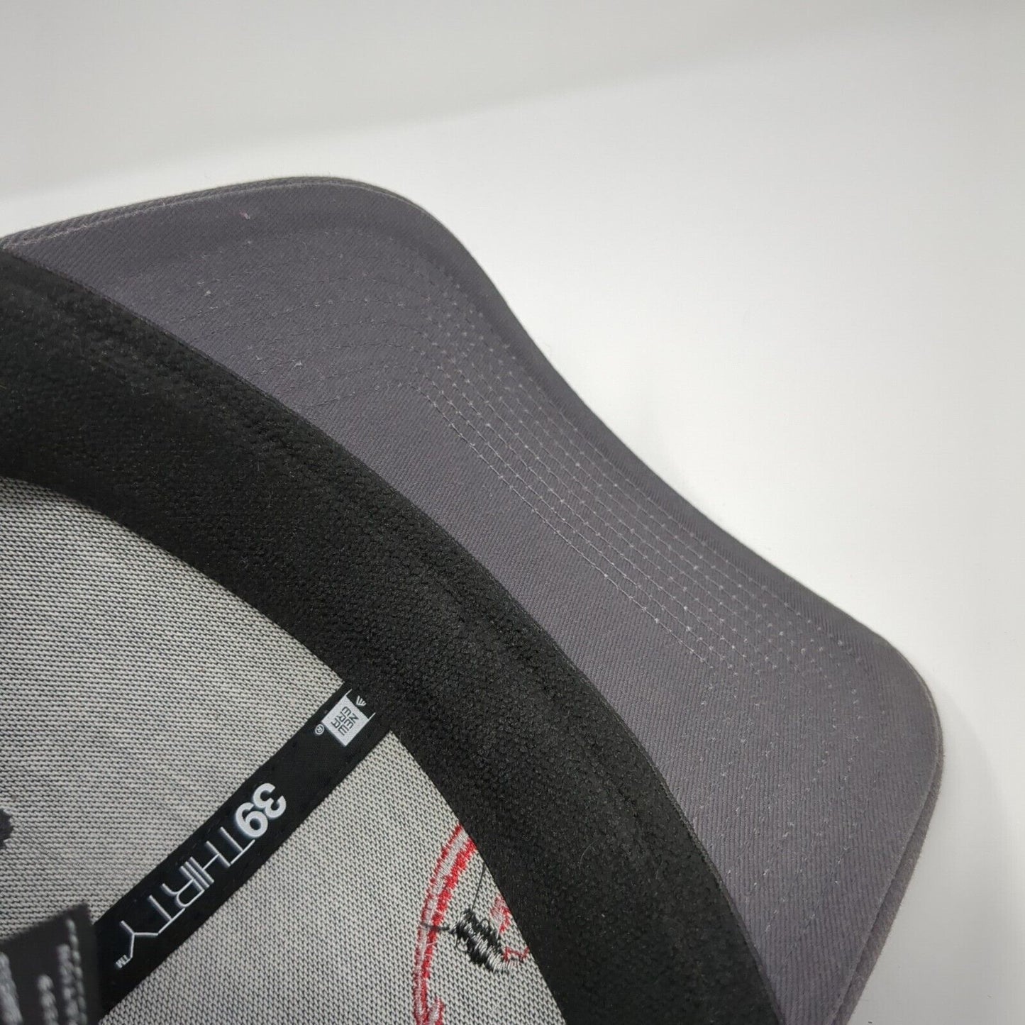 Garner Fitted Trucker Hat Gray M/L Lightweight Embroidered 39Thirty New Era