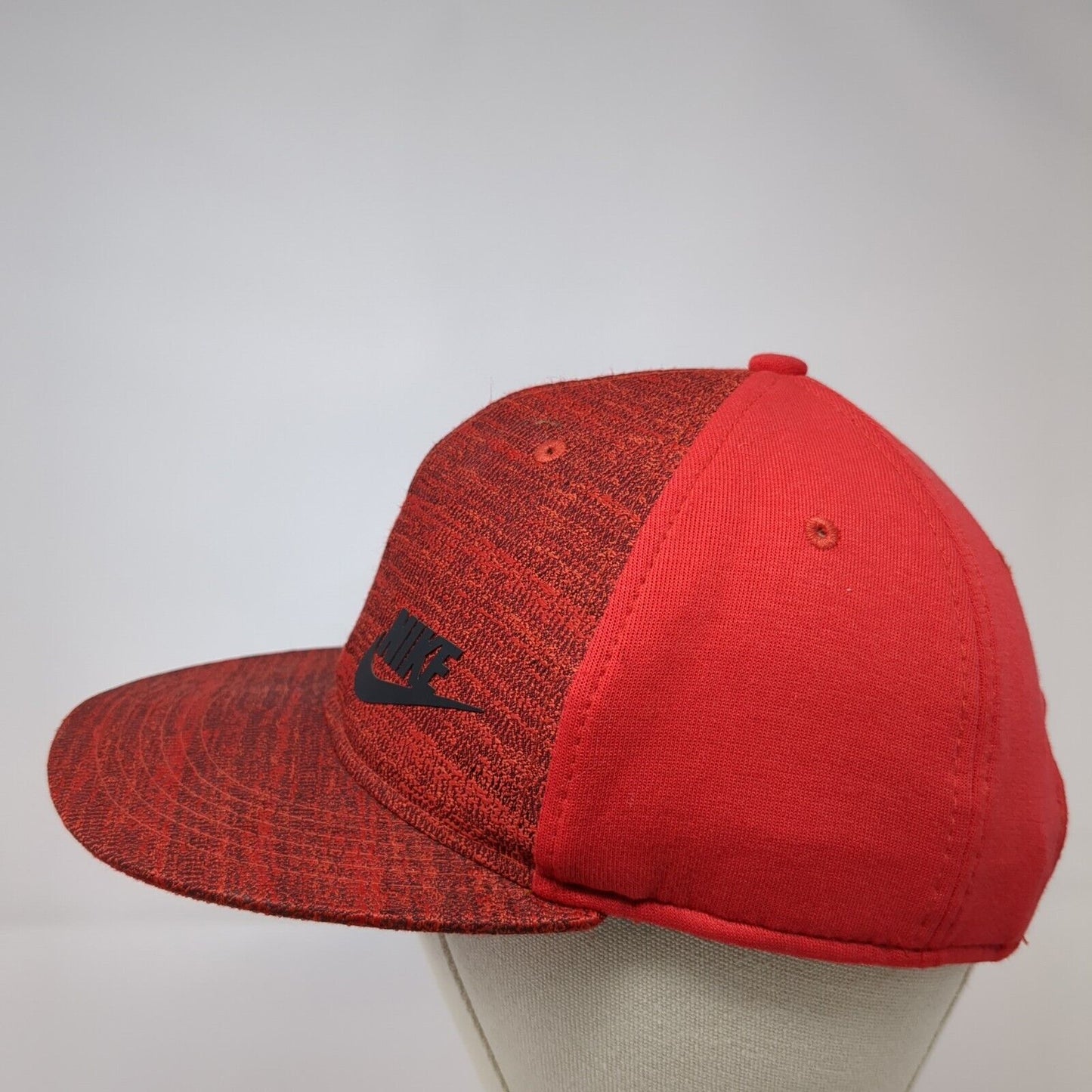 Nike True Snapback Hat Red One Size Adjustable Swoosh Vent Holes