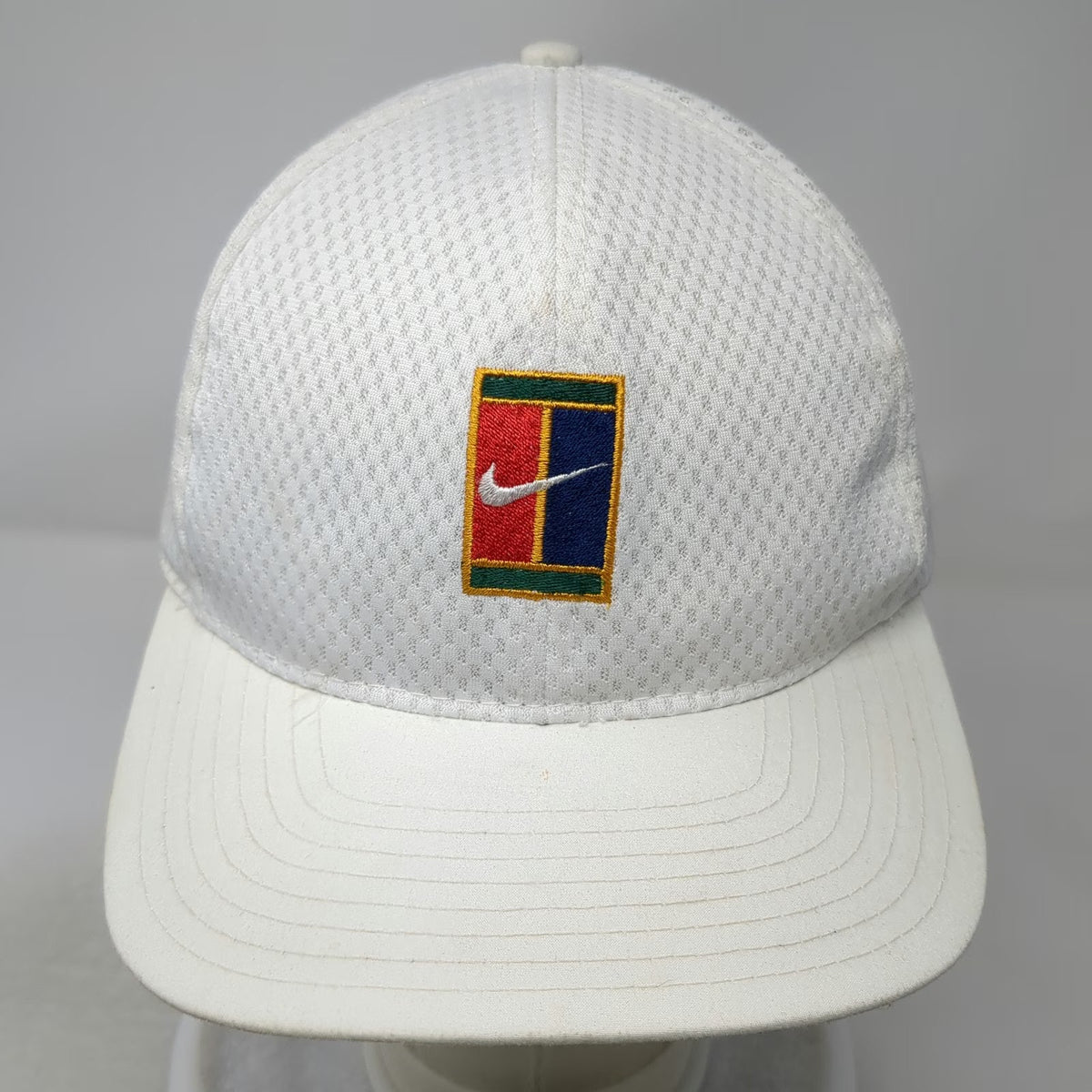 Nike Snapback White One Size Hat Mesh Challenge Court Tennis Green Underbrim