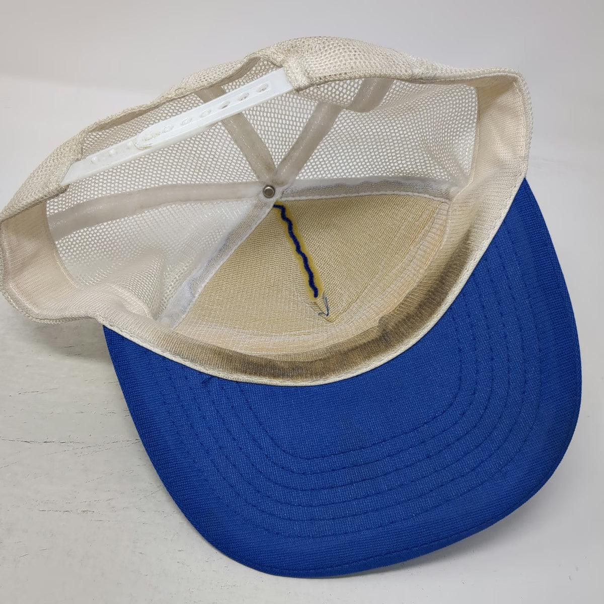 Bahamas Blue White Trucker Hat One Size Mesh Sailboat Palm Tree Striped Travel