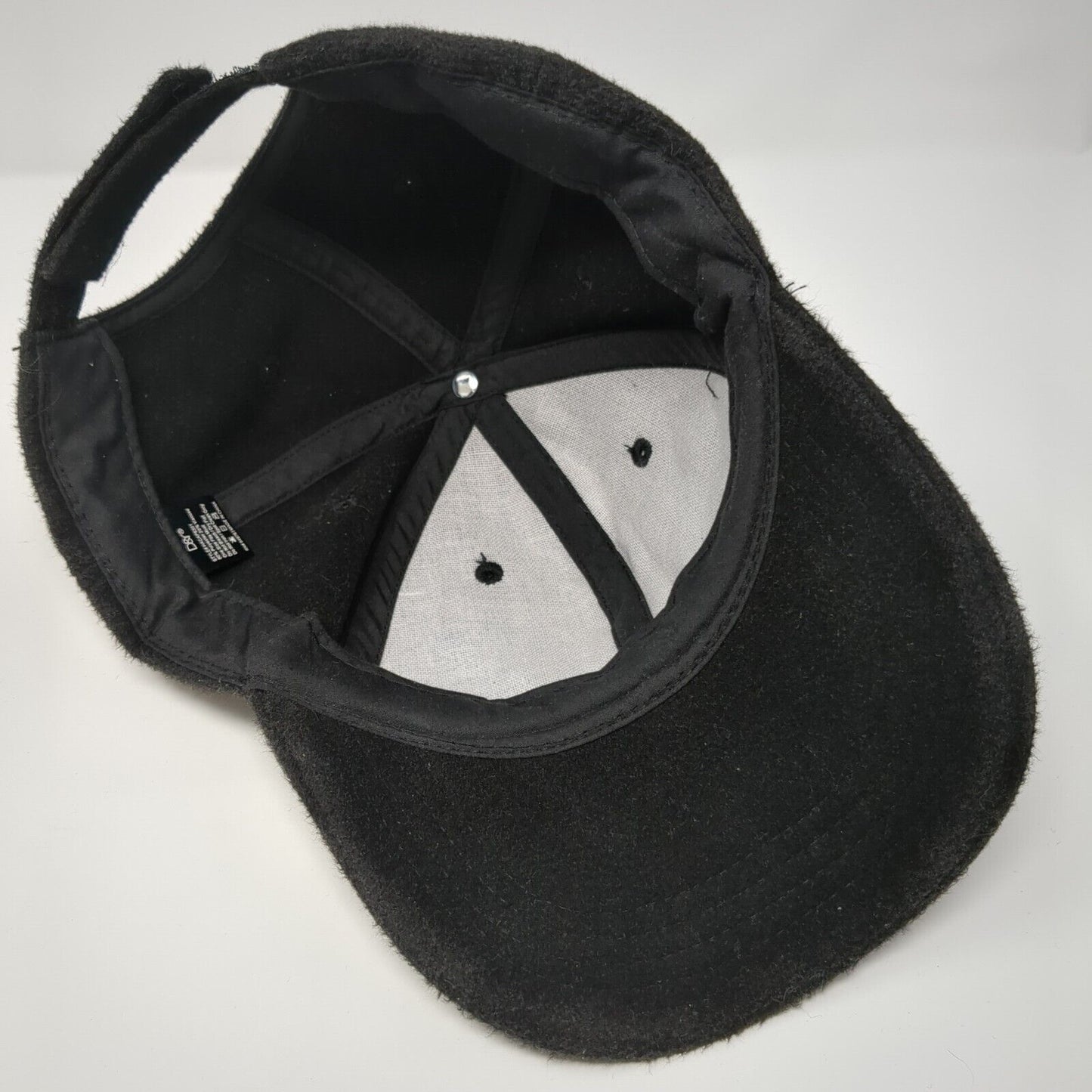 D&Y Strapback Hat Black OSFM Adjustable Solid 6 Panel Vent Holes