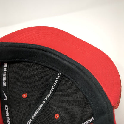 Nike True Snapback Hat Red One Size Adjustable Swoosh Vent Holes