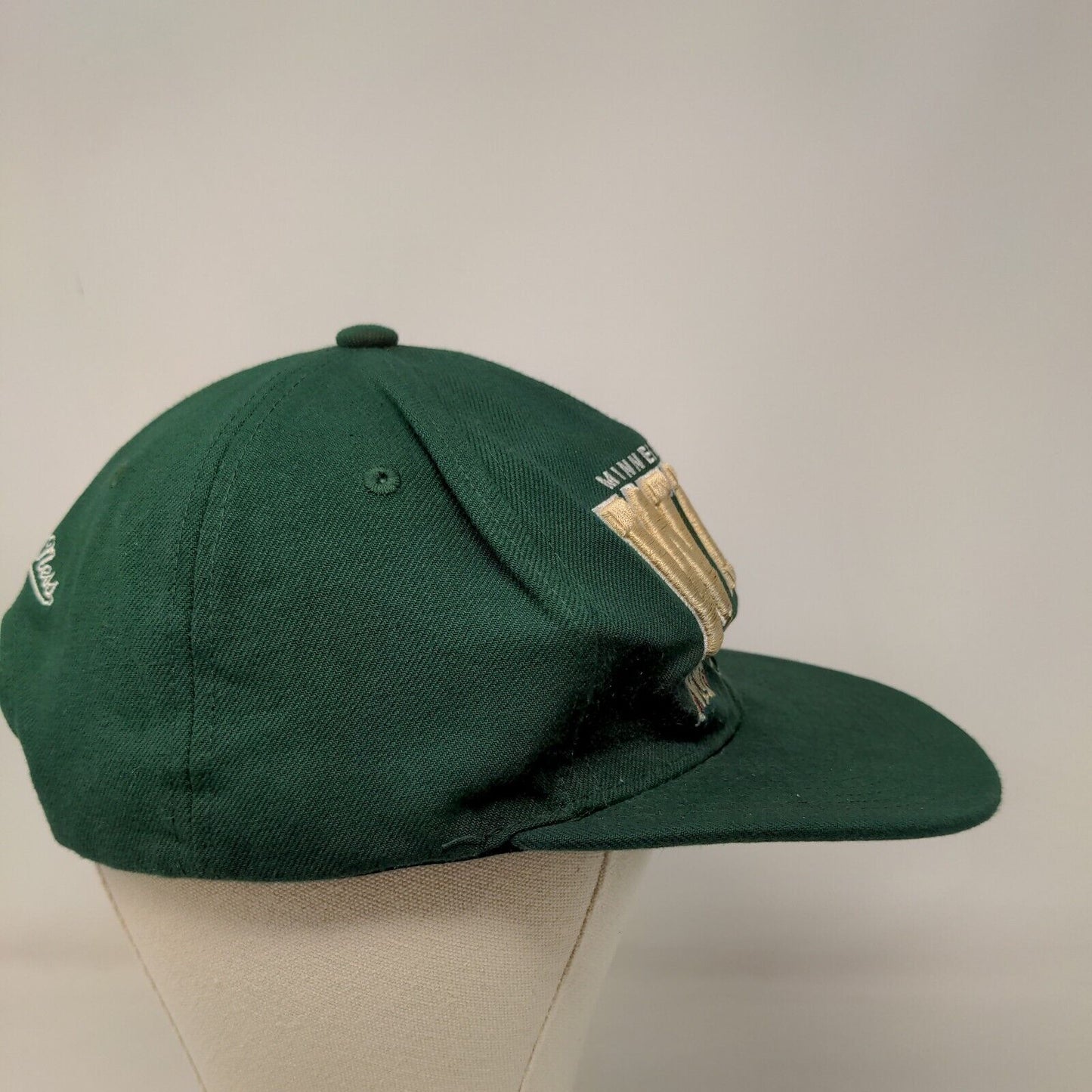 Mitchell & Ness Men's Snapback Hat Green Minnesota Wild Embroidered Logo NHL