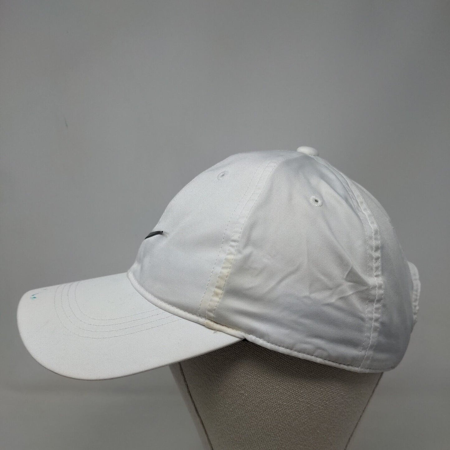 Nike Swoosh Strapback Hat White OSFM Adjustable Heritage 86 Dri-Fit