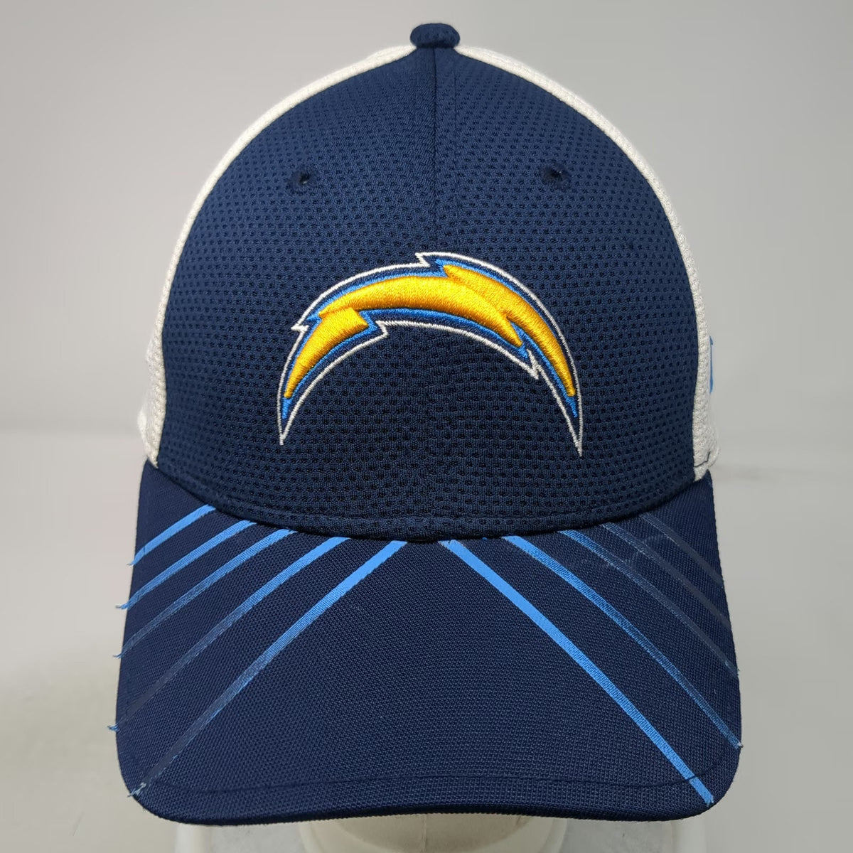 New Era Los Angeles Chargers NFL Hat Blue L 39THIRTY Stretch Fit Mesh Brim Cap