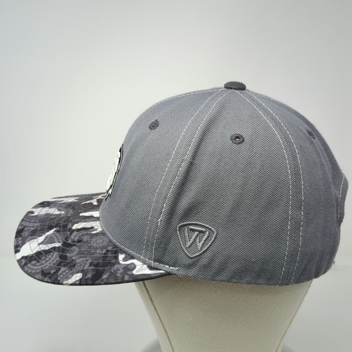 Kennesaw State Owls NCAA Top of the World Snapback Hat Gray One Size Camo Brim