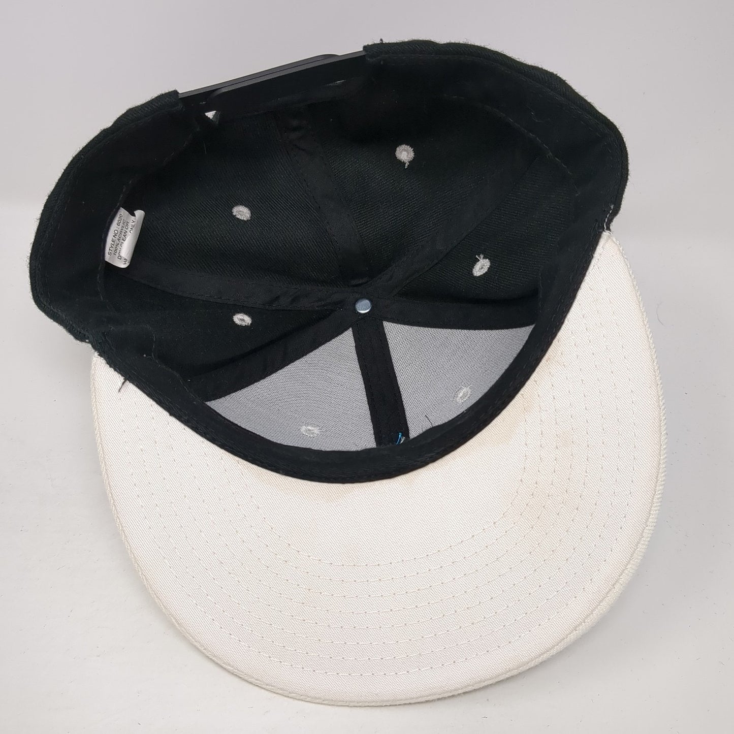 B Claw Logo Snapback Hat Black One Size Embroidered Colorblock 6 Panel