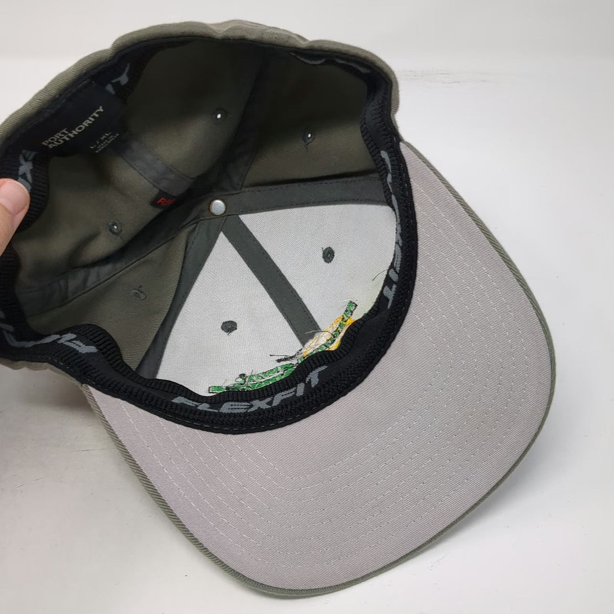Port Authority Baseball Cap Green XL NaturaLawn of America Logo Flexfit Hat