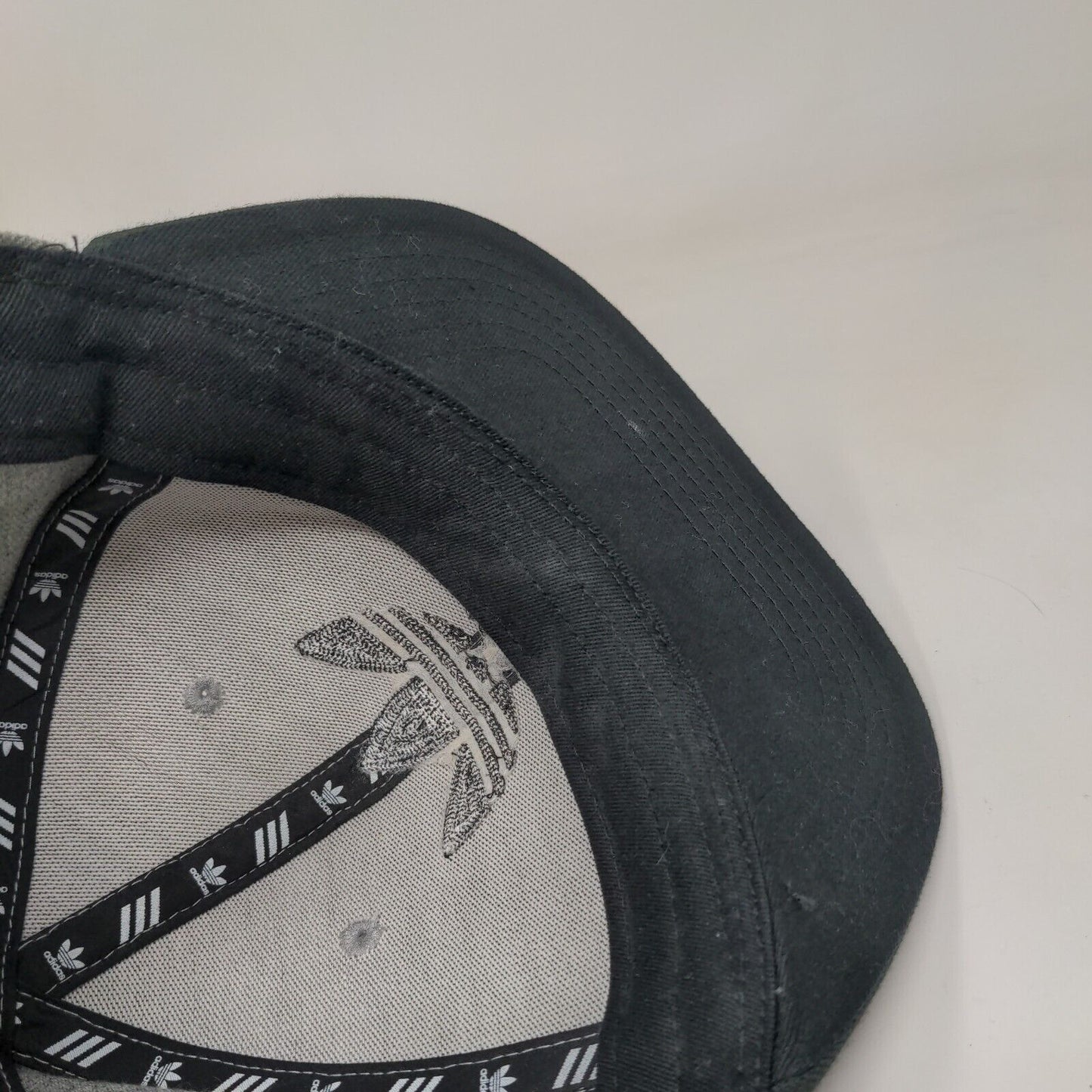 Adidas Snapback Hat Gray OSFM Adjustable Embroidered Trefoil Vented Holes