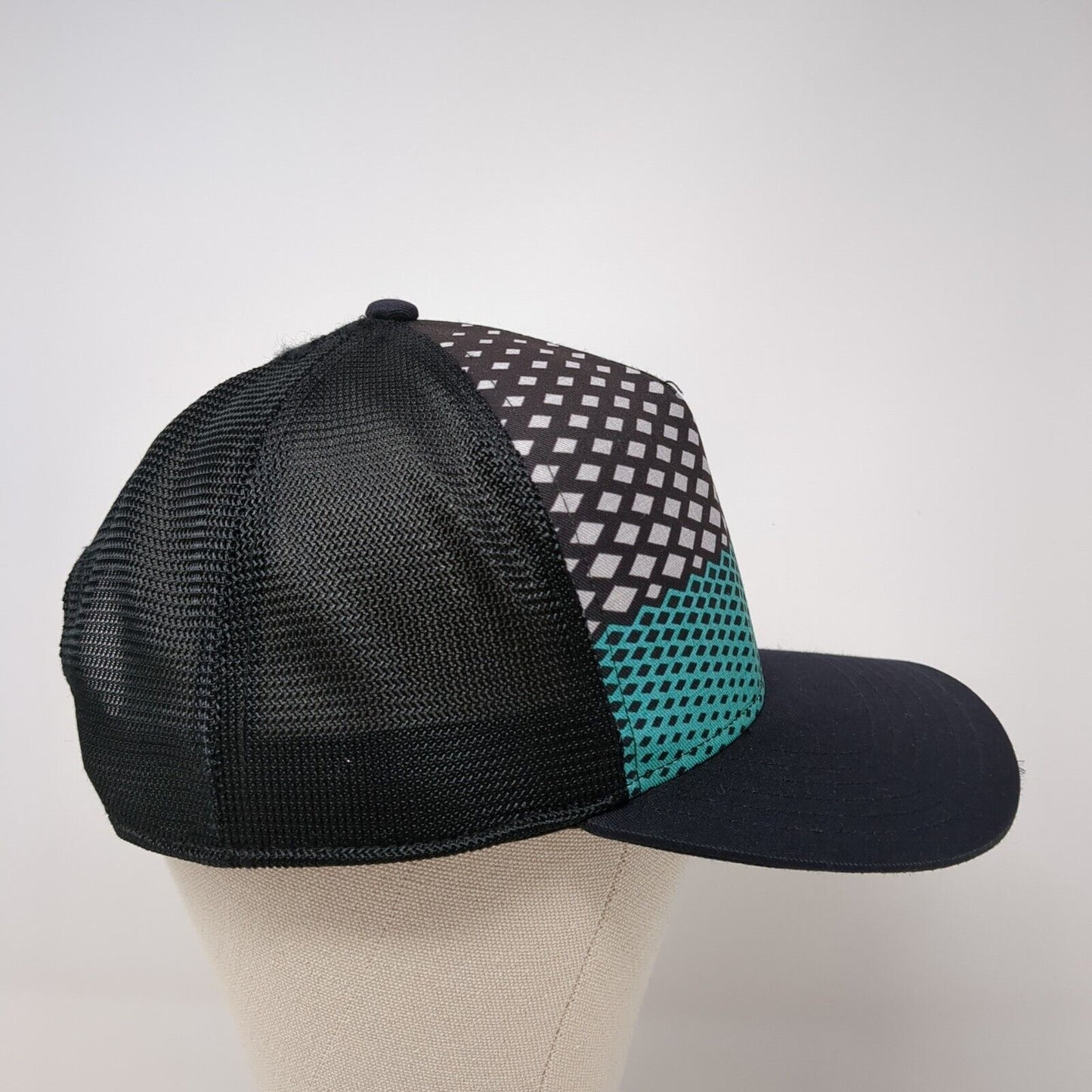 Under Armour Snapback Trucker Hat Multi OS Adjustable Embroidered Mesh Back