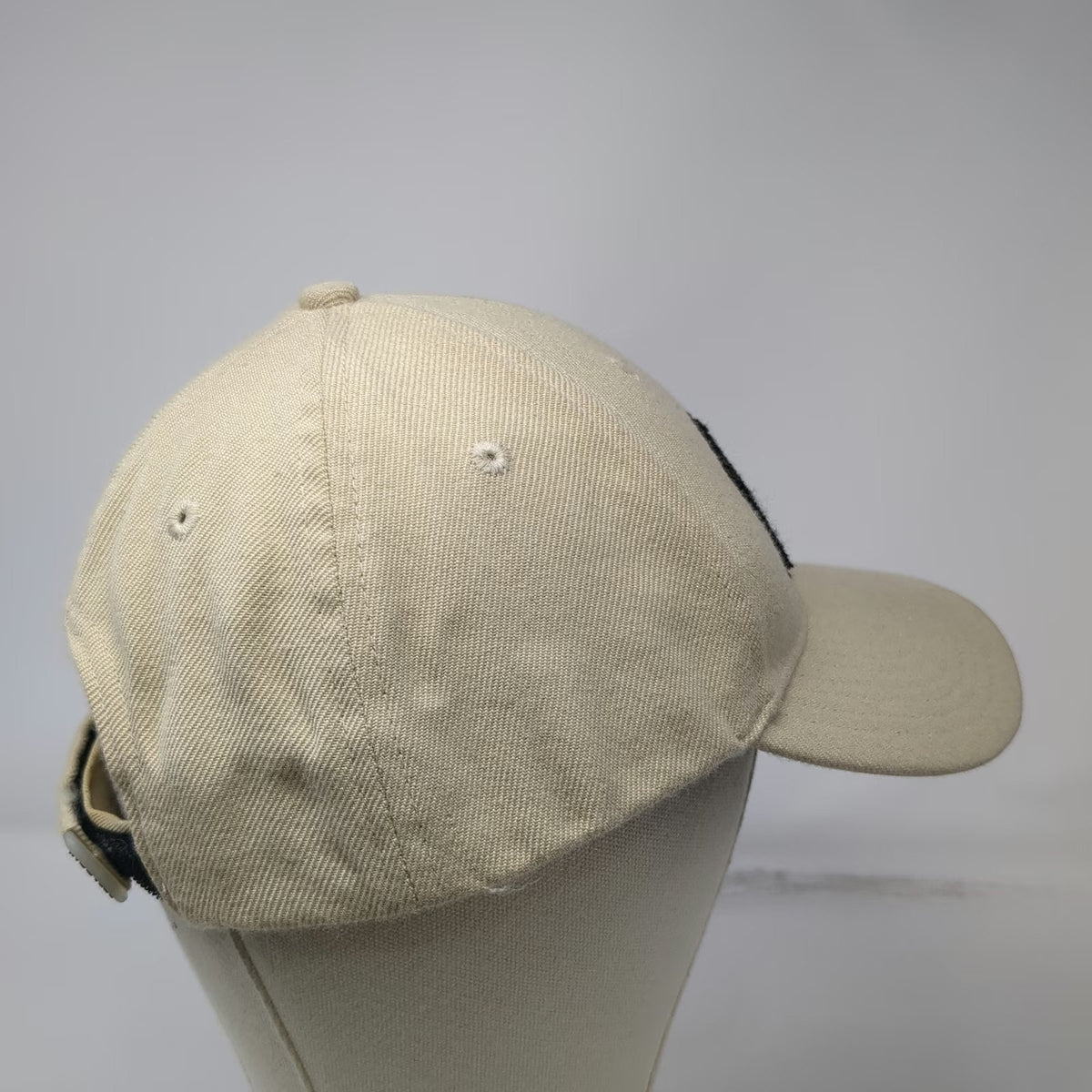 Nike Baseball Cap Beige Vintage Arched Embroidered Logo Strapback Hat Swoosh