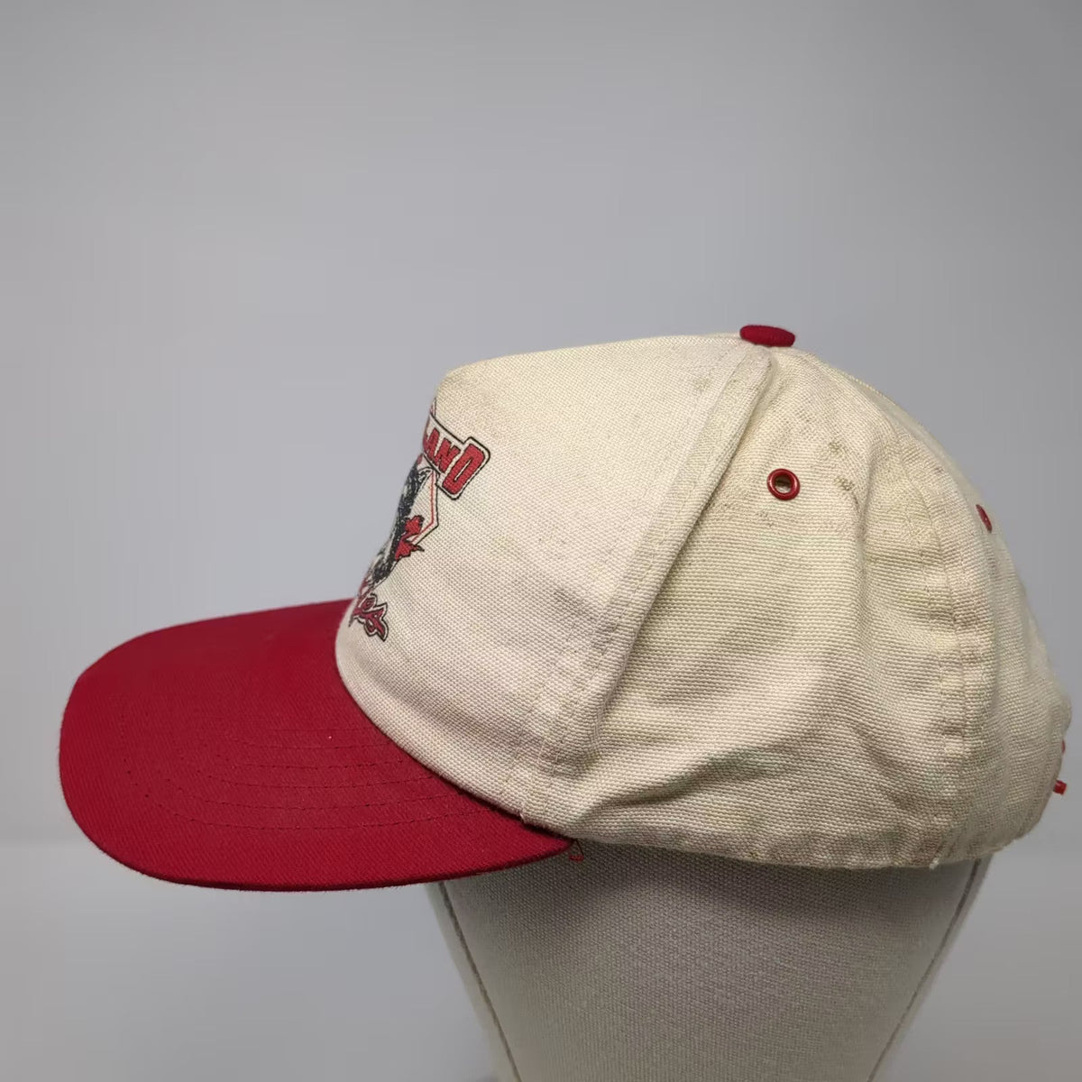Highland Huskies SKM 5 Panel Snapback Hat Beige Red OS USA Adjustable Vintage
