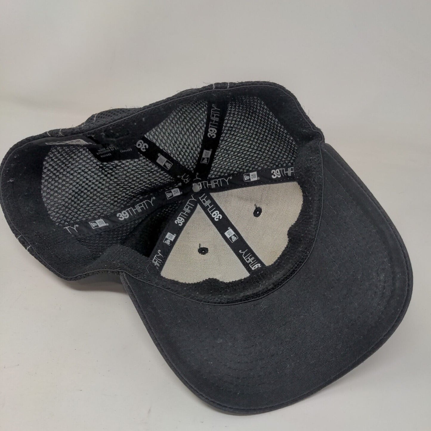 Fridays Fitted Mesh Back Hat Black L/XL Embroidered New Era 39Thirty