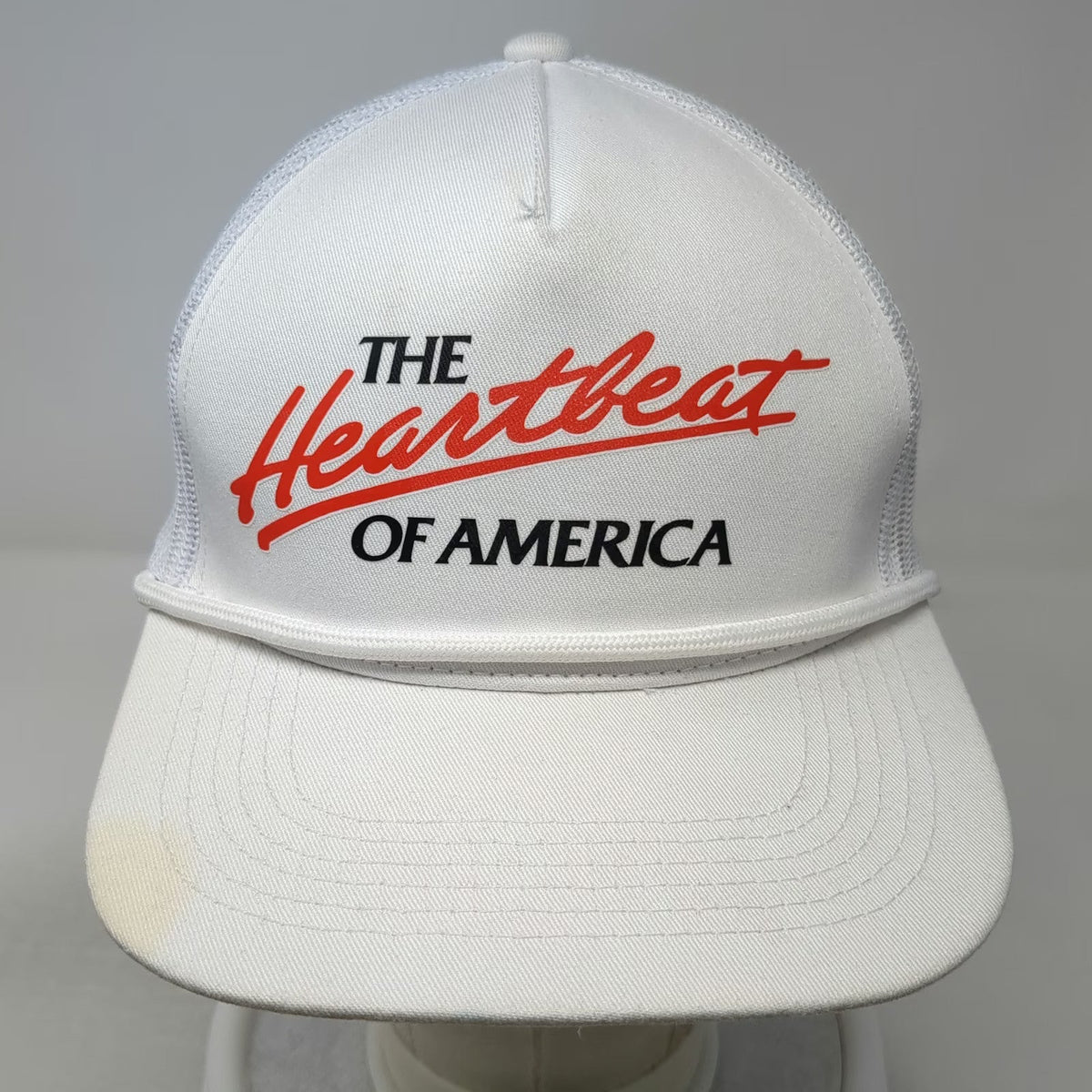 THE CLASSICS Trucker Hat White One Size Heartbeat of America Mesh Rope Snapback