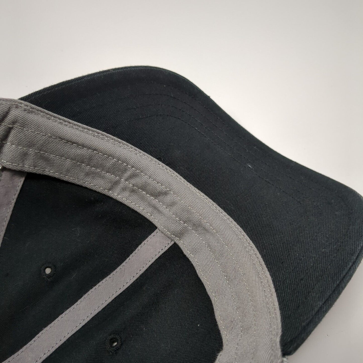 Richardson Snapback Trucker Hat M/L Adjustable Breathable Mesh Back 6 Panel