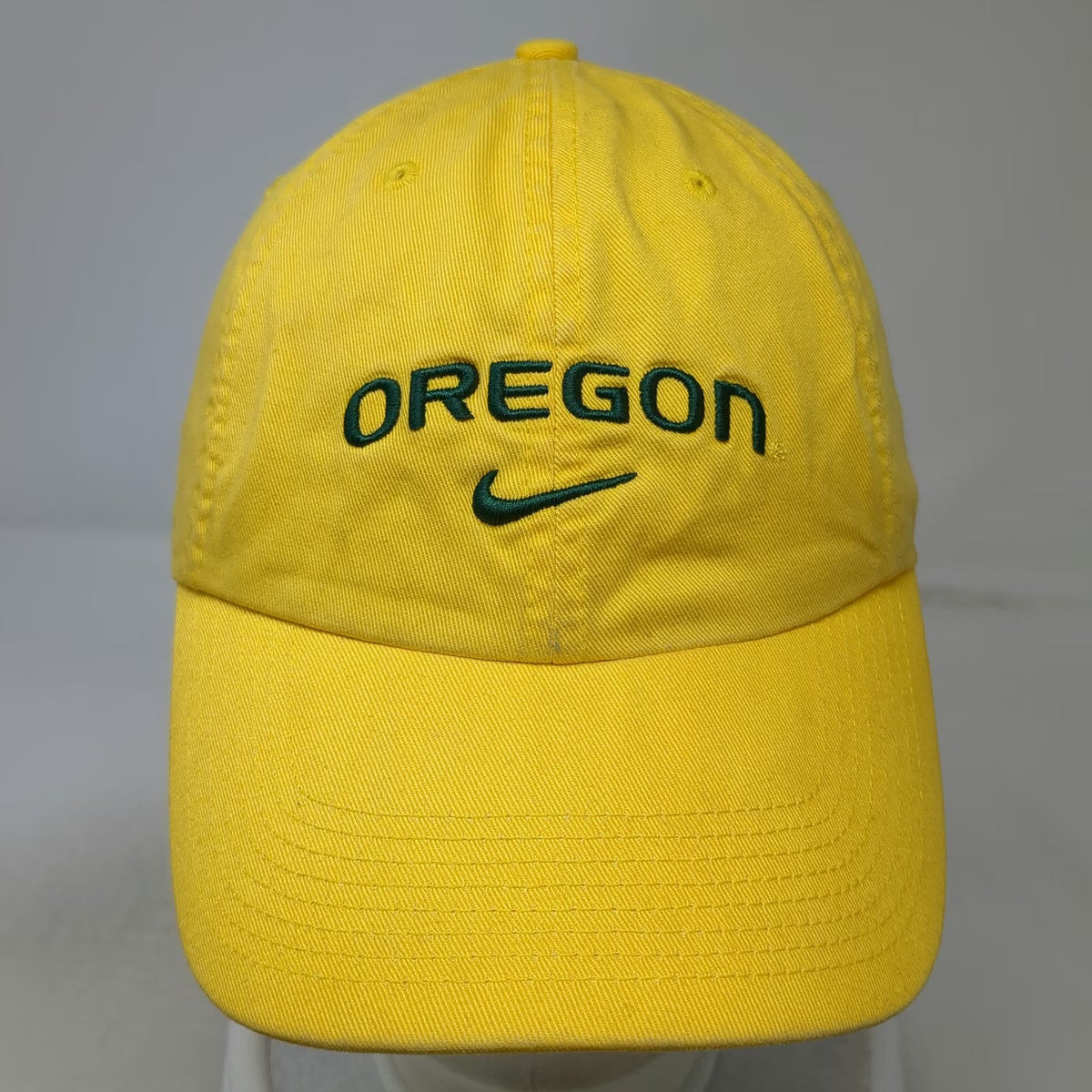 Nike Oregon Ducks NCAA Baseball Cap Yellow Green One Size Slideback Logo Hat