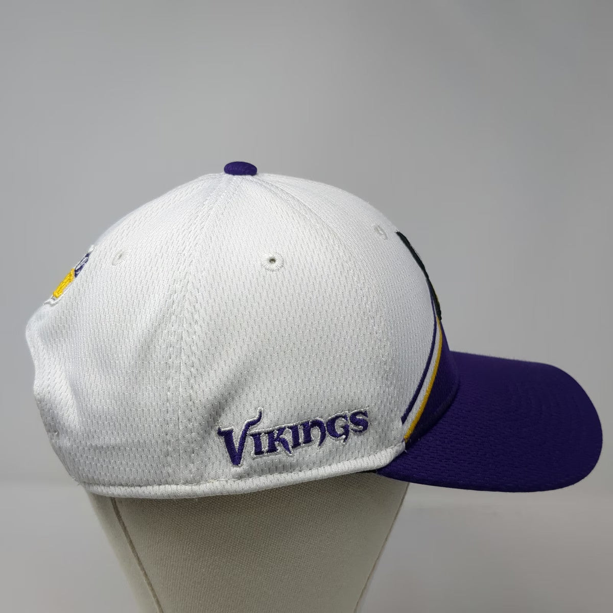 New Era Snapback White Purple One Size NFL Minnesota Vikings Embroidered Hat