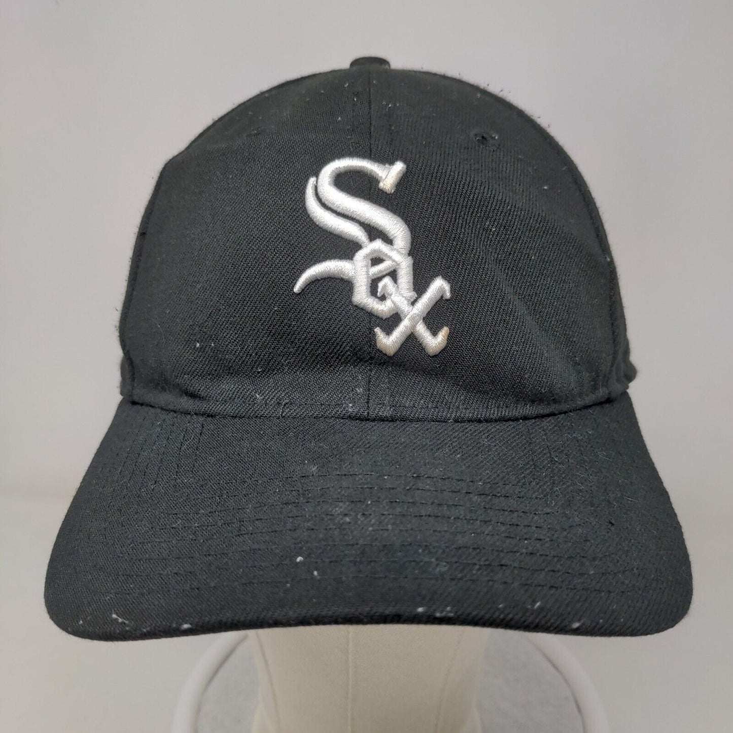 New Era Men's Strapback 9Forty Hat Black OSFM Embroidered Chicago White Sox Logo